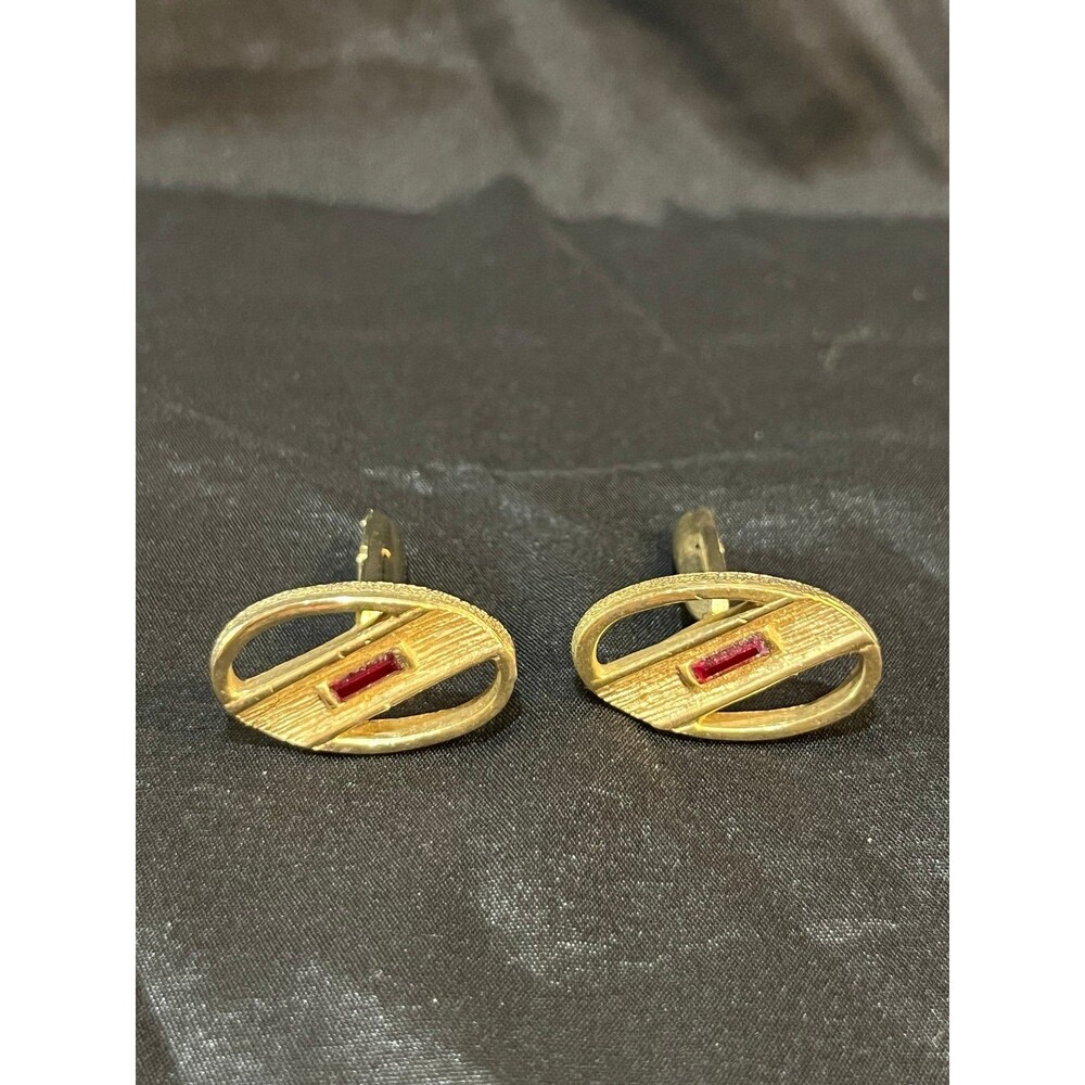 Swank Gold Tone Ruby Red Lucite Cufflinks Cuff Links